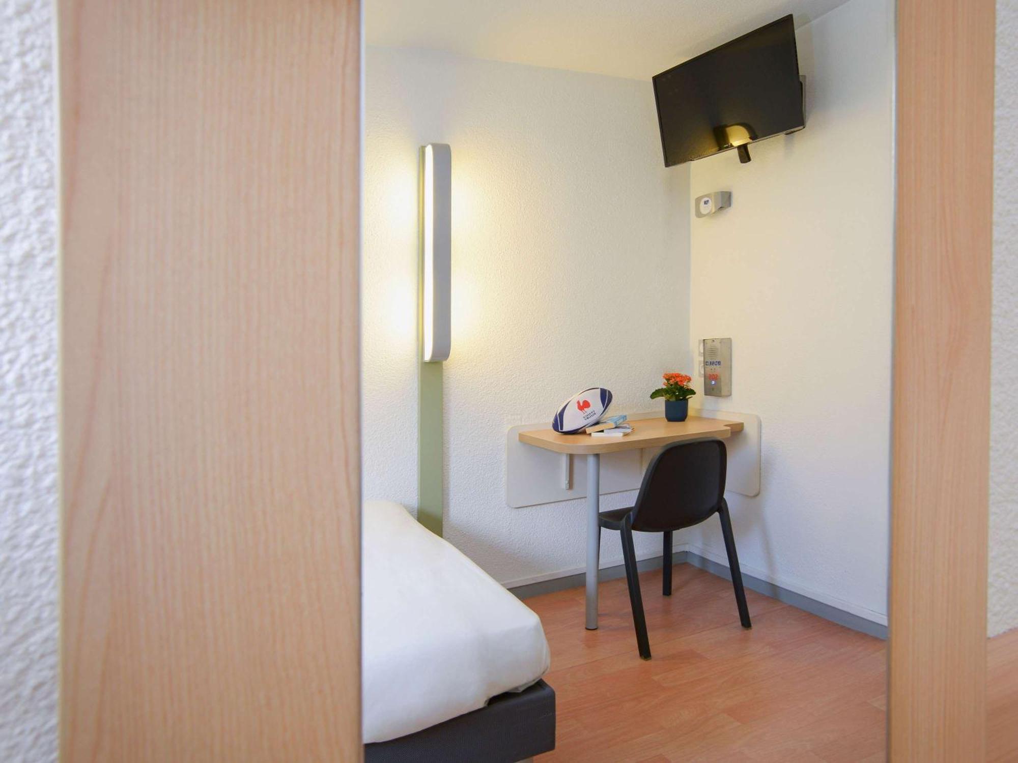 Ibis Budget Toulouse Centre Gare Bagian luar foto